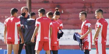 Miliki y Capé meterían dos cambios, uno obligado por la lesión de Arce (Leandro Gómez / Prensa IACC).