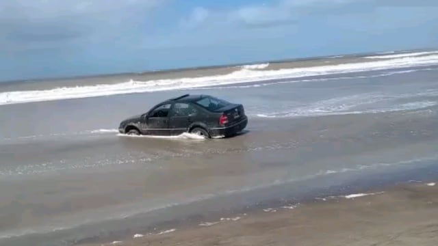 El vehículo fue retirado por empleados municipales