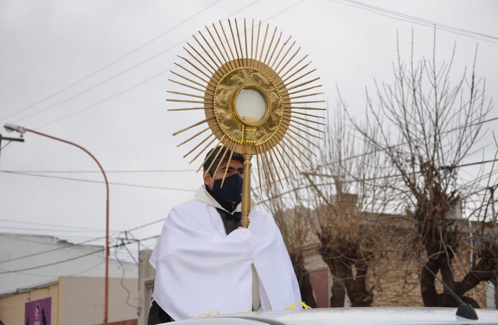 Encuentros virtuales sobre la adoración al Santísimo Sacramento
