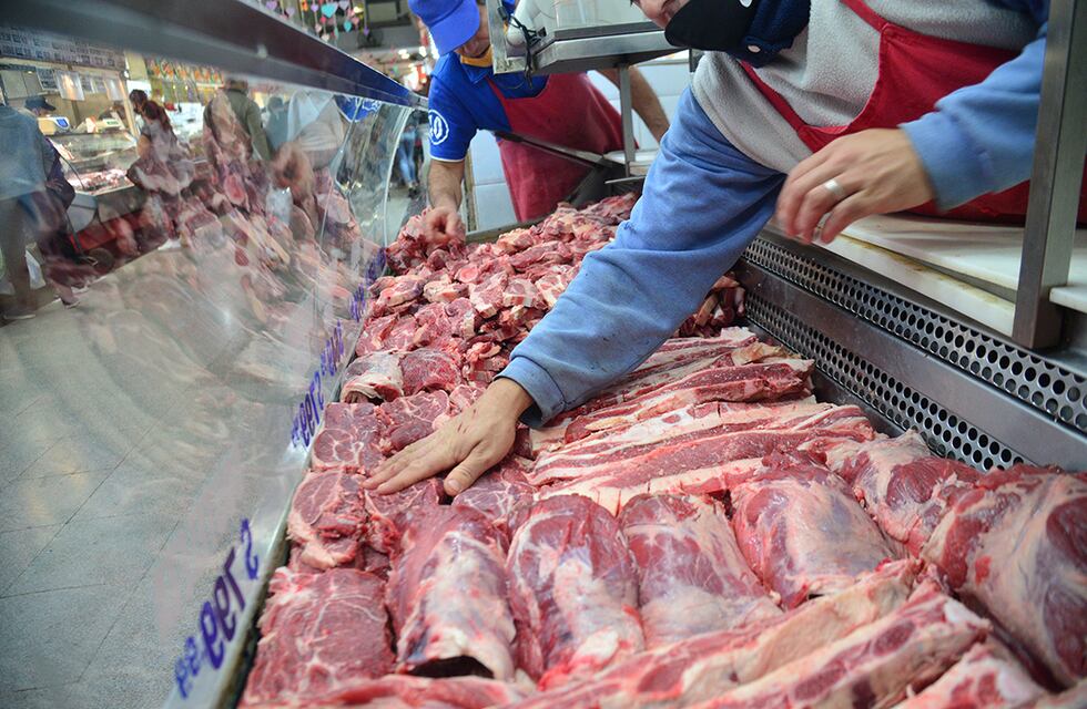 Freezar el asado es mejor inversión que un plazo fijo, dice la Bolsa de Comercio de Córdoba