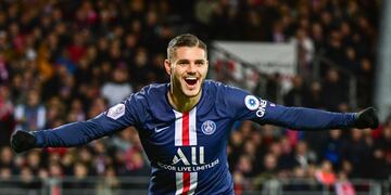 Mauro Icardi rescató el empate para el PSG sobre el final.
