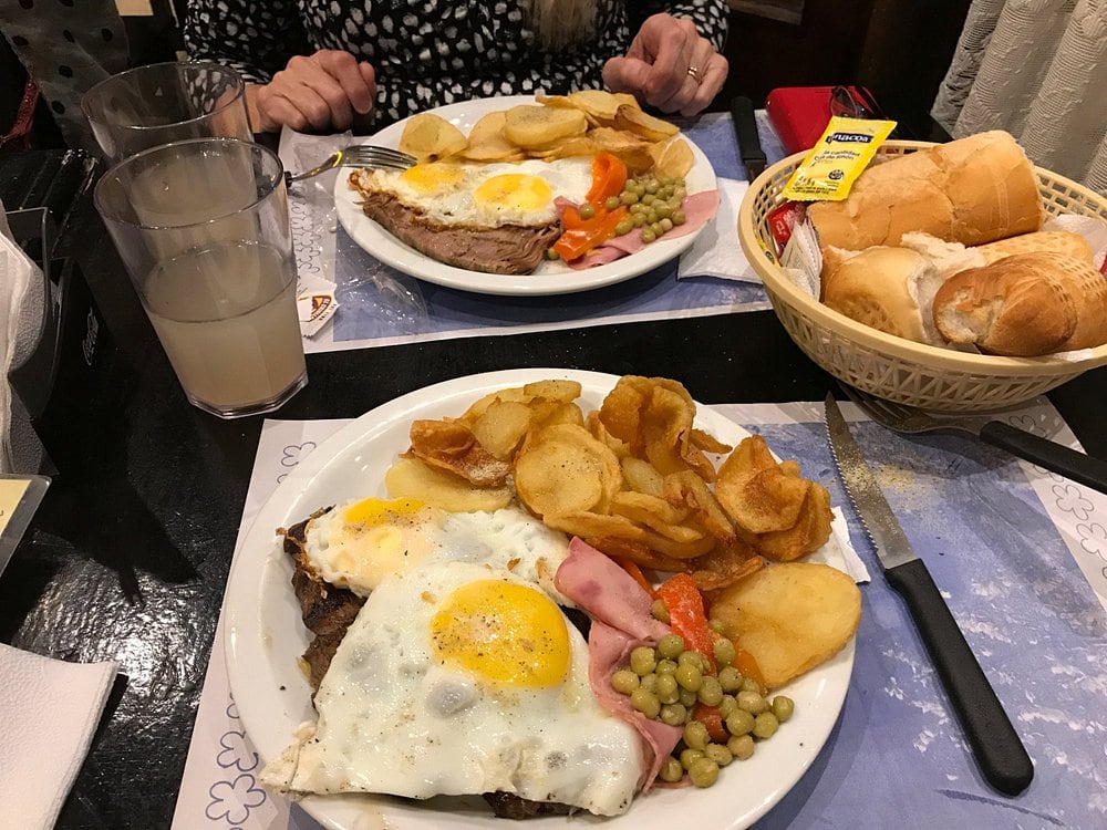 El bodegón de Palermo donde ofrecen platos abundantes
