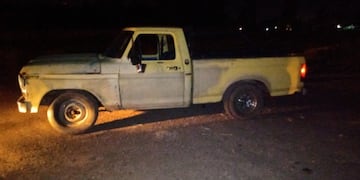 Encontraron a un joven muerto en la caja de una camioneta en Guaymallén.