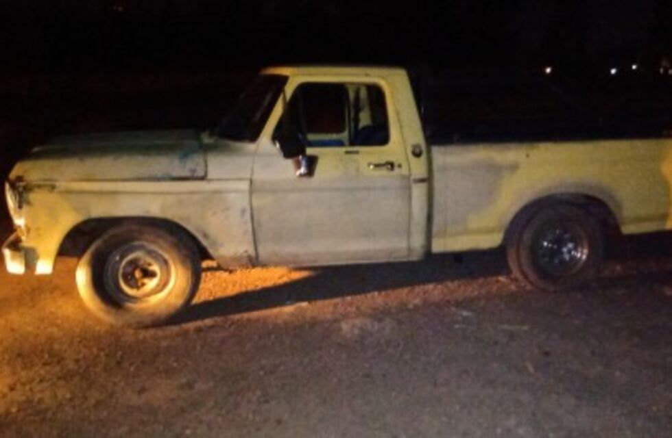 Encontraron a un joven muerto en la caja de una camioneta en Guaymallén