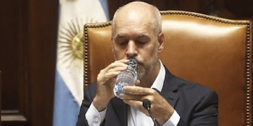 La imagen de Horacio Rodríguez Larreta que se viralizó en redes sociales y esconde una condición que tiene desde pequeño (Twitter).
