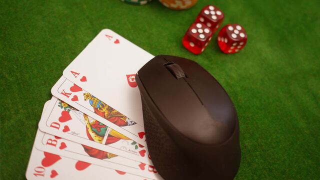 Juego “online” en línea.