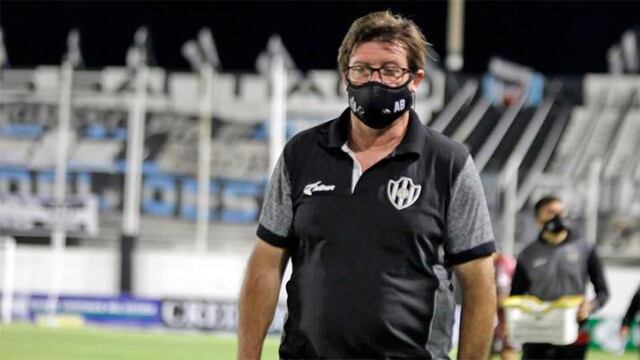 Alfredo Berti dejó de ser el entrenador de Central Córdoba