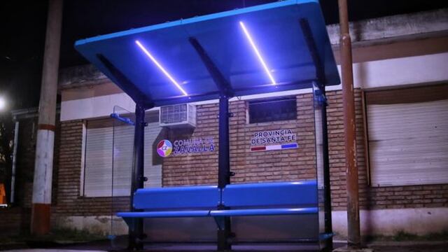 Zavalla se lució con dos nuevas paradas de colectivo (Facebook Comuna de Zavalla)
