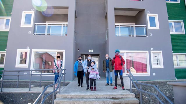 Se recuerda a los vecinos y vecinas que hay disponibles 400 vivienda, cuyas inscripciones se irán abriendo en los próximos días, por lo que habrá varias instancias más para inscribirse.