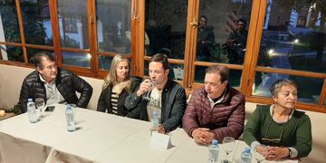 Lucas Veliz fue electo como nuevo presidente del partido.