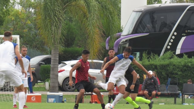 Colón venció a Atlético de Rafaela en el último amistoso antes del comienzo de la competencia.