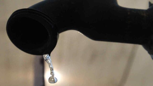 El agua no deja de subir en Córdoba: el Gobierno autorizó un nuevo aumento pedido por Aguas Cordobesas.