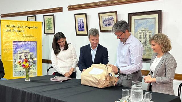 Se realizó la apertura de sobres para la licitación de la restauración de la Biblioteca Popular de Paraná