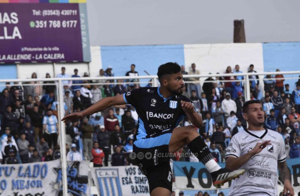 Racing de Nueva Italia sufrió hasta el final pero venció a Central Norte y está a dos triunfos del ascenso