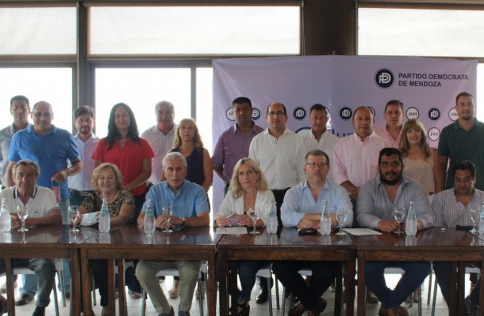 Juntos x Mendoza ya es una realidad en la política provincial