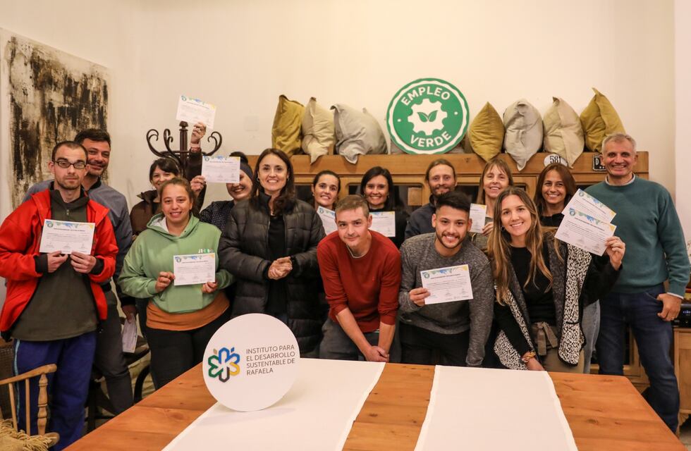 Finalizó el curso de restauración y reciclado de muebles