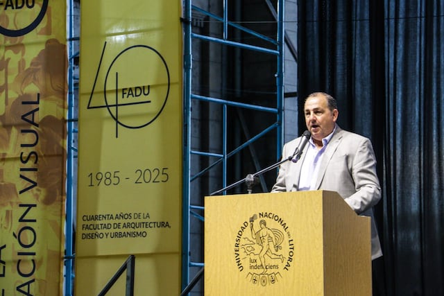 La FADU de la UNL celebra 40 años con una agenda académica y cultural en la Estación Belgrano.