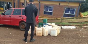 Secuestran contrabando de combustible en Wanda.