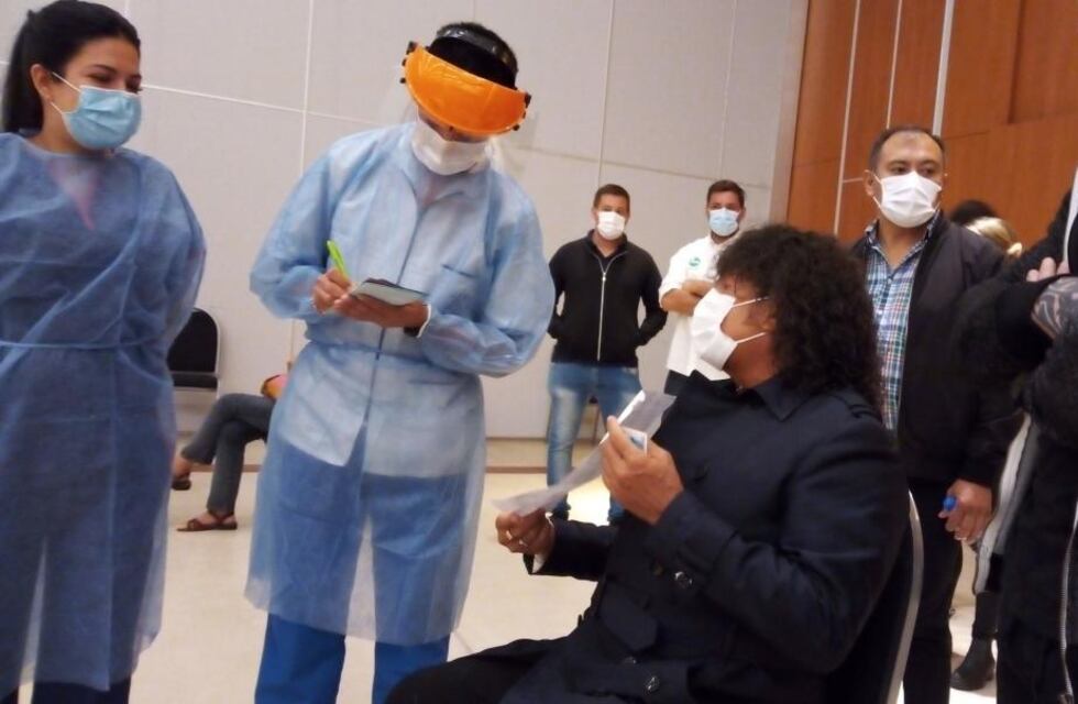 La Mona se fue a vacunar y dijo “no soy VIP”