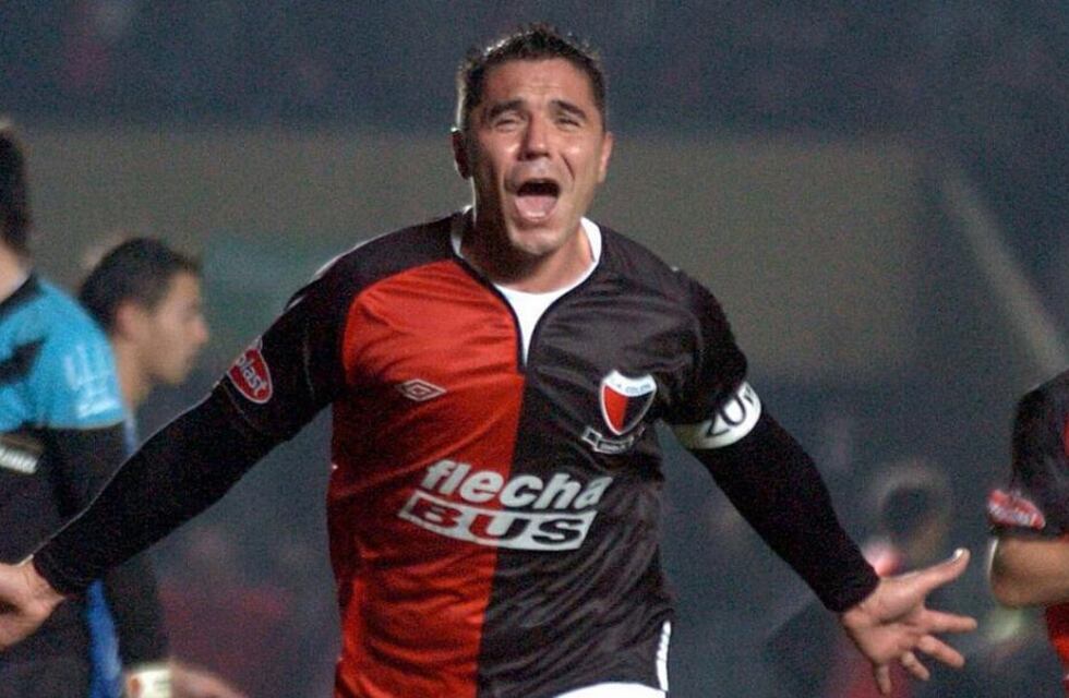 Al igual que con Rosario Central, Colón le había hecho un gol muy parecido a Racing