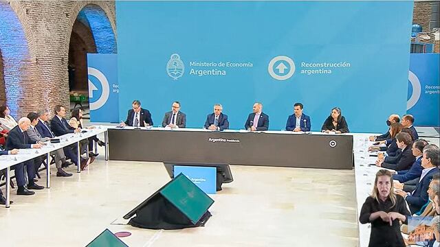 El gobernador participó de los anuncios de Nación para aumentar la producción de hidrocarburos en Argentina