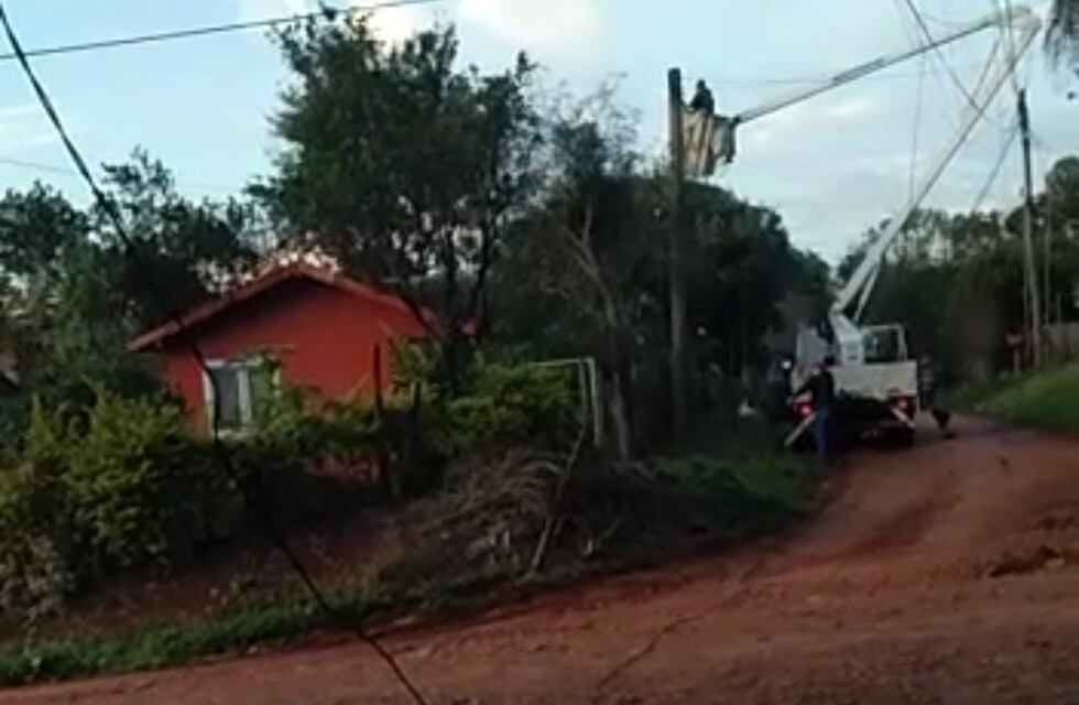 Sorprendió a su vecino en pleno robo de cables en Eldorado