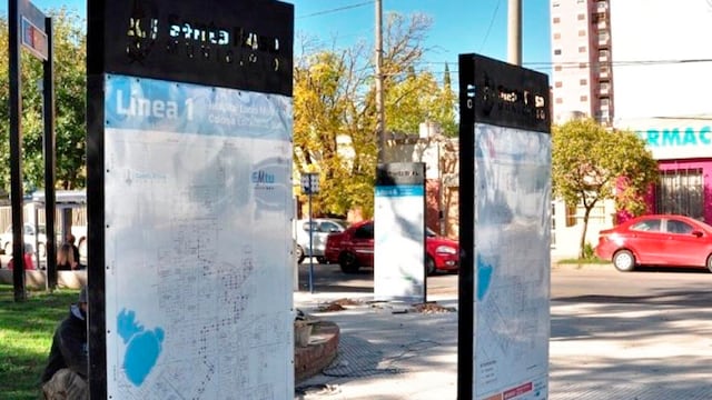 La primera de las paradas inteligentes está instalada en el Parque Oliver (La Arena)