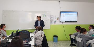 El colegio mendocino Edison, único del país elegido por Microsoft como innovador, recibió la visita de Mariano Yacovino, responsable de Educación Argentina de la compañía.