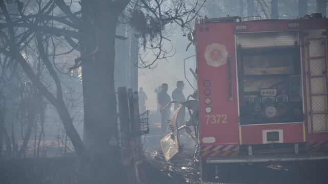 Voraz incendio en barrio Procrear Liceo. (Facundo Luque / La Voz)