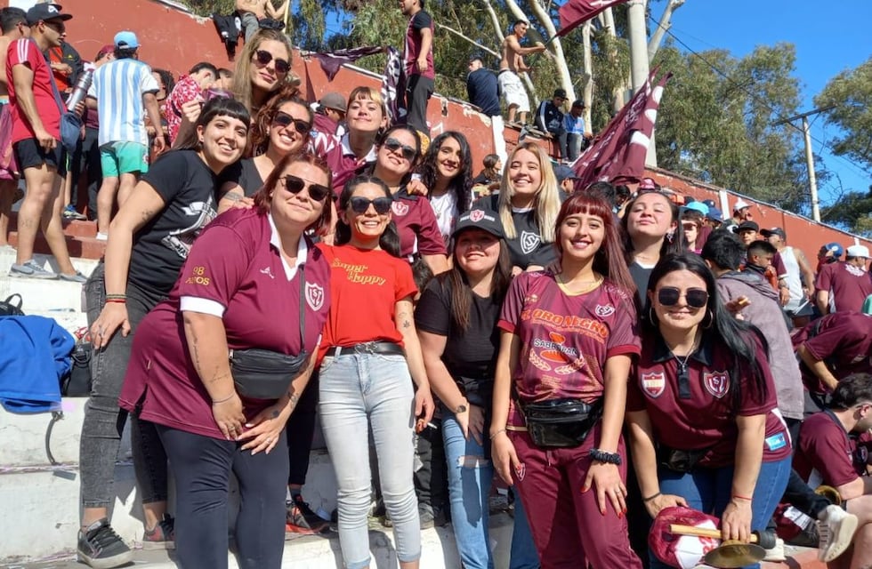 Luján Sport Club tiene a la primera barra femenina de Mendoza