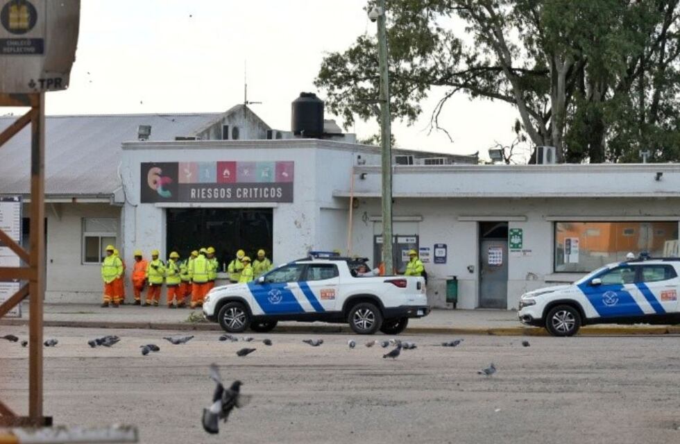 Paro en el Puerto de Rosario por la muerte de un operario: denuncian fallas en las normas de seguridad