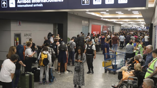 Paro de controladores aéreos: qué vuelos se verán afectados este fin de semana.