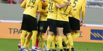 El Aris Salónica de Mancini empató con el líder Oliympiacos en Grecia