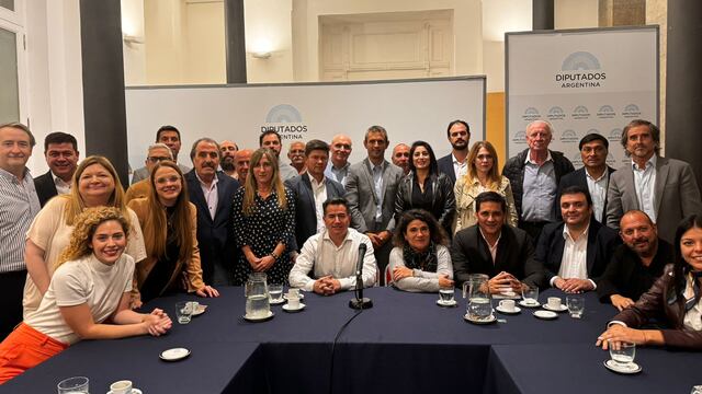 La foto tras la reunión de La Libertad Avanza