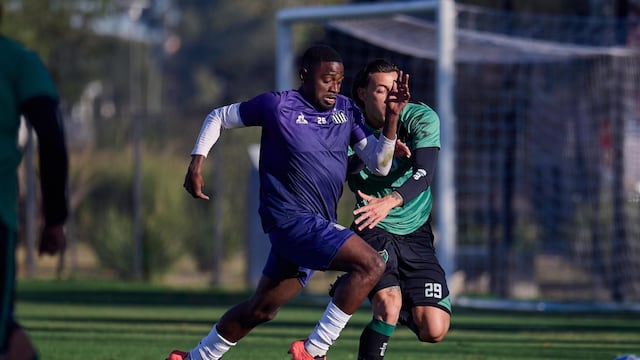 El Talleres de Diego Cocca jugó su primer amistoso con San Martín de San Juan.