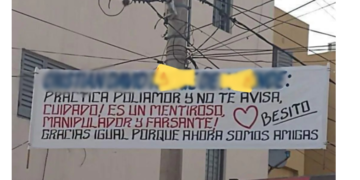 El pasacalles deja nombre y apellido del "poliamoroso".