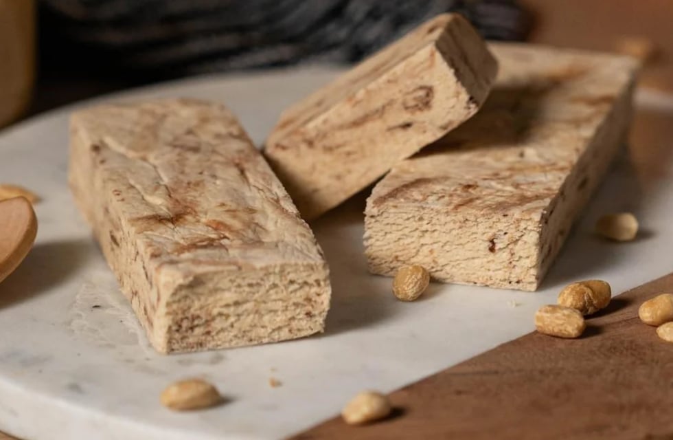 Cómo hacer mantecol casero con solo 5 ingredientes: la receta infaltable para la mesa dulce de estas Fiestas