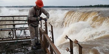 Ejecutan obras para la reapertura del circuito Garganta del Diablo en Cataratas.