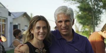 Gabriela González Riollo junto a Poggi