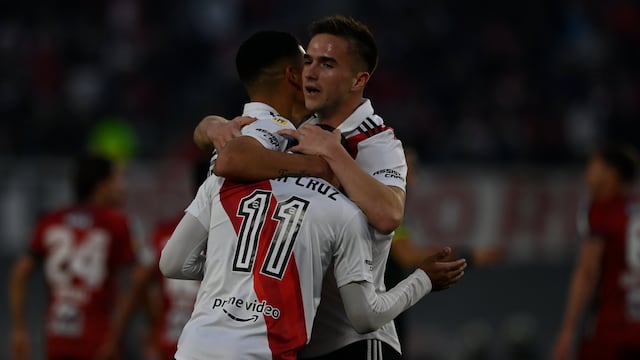 Pablo Solari y Miguel Borja inflaron la red para el "Millonario"