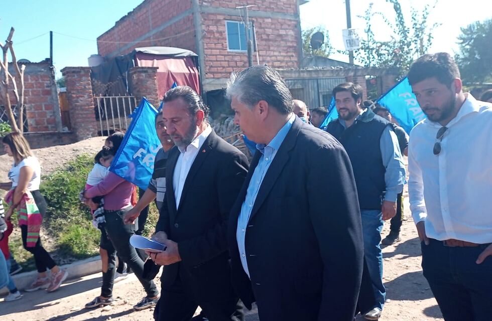 Juri recorrió obras en el Barrio Nueva Esperanza
