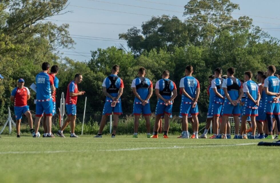 Unión presentará tres cambios en la formación para jugar con Rosario Central