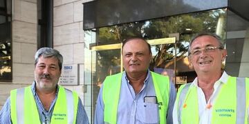 El secretario de Industria, Claudio Mossuz, el secretario general de la UOM Roberto Oesquer y el ministro de la Producción, Daniel Costamagna