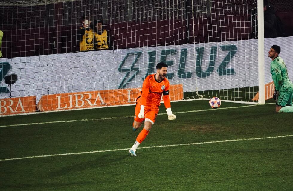 Insólito episodio en la Copa Argentina: San Lorenzo y Platense definieron por penales con percance incluido