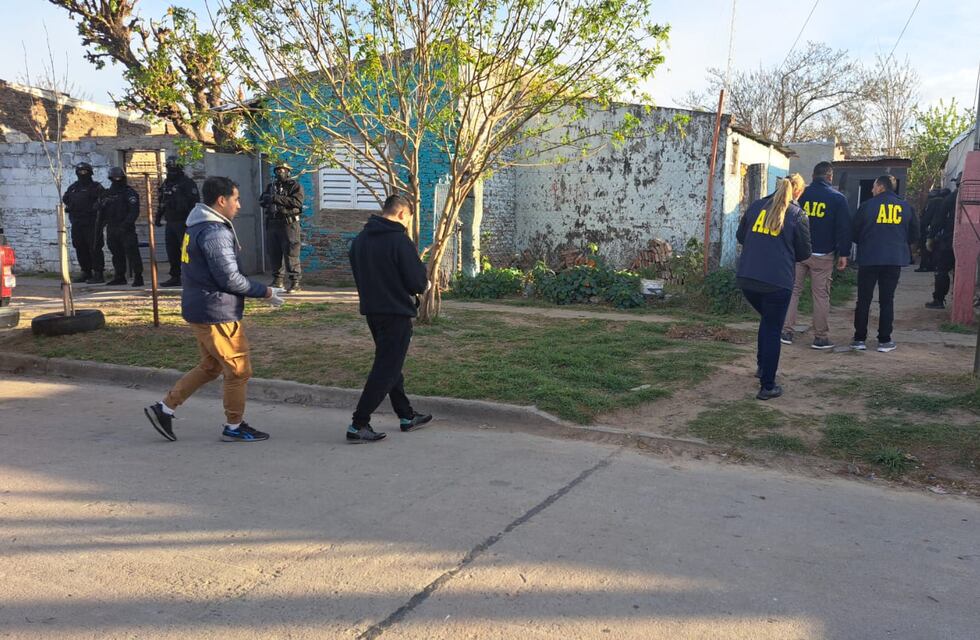 Allanamientos en dos viviendas del Barrio Barranquitas