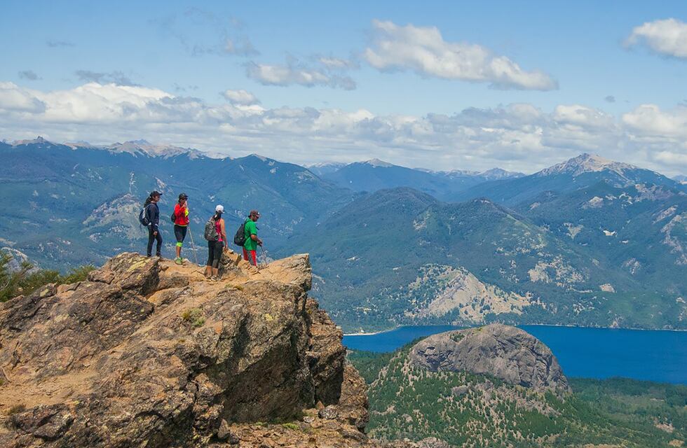 Excursión sale mal: se perdieron en la montaña, los rescataron pero les pusieron una multa de $10.000