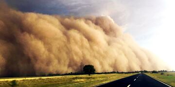 El impresionante frente de la tormenta de viento en La Pampa (Youtube)