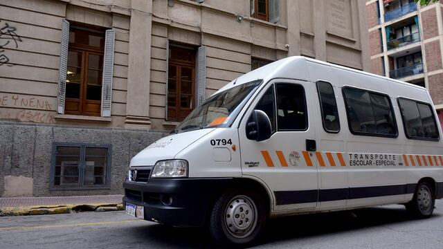 Se viene una nueva suba en el precio del transporte escolar en Córdoba. (Ramiro Pereyra / La Voz)