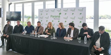 Rosario Romero presentó la nueva empresa que se hará cargo del transporte público de pasajeros en Paraná.