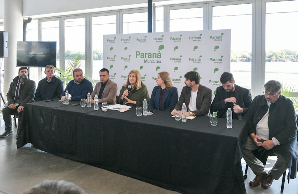 Paraná inicia una nueva era en el transporte urbano